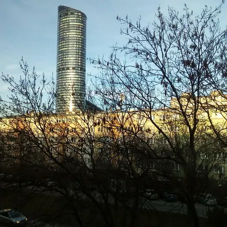 Zdobywcow Pucharow Przy Sky Tower Daire *